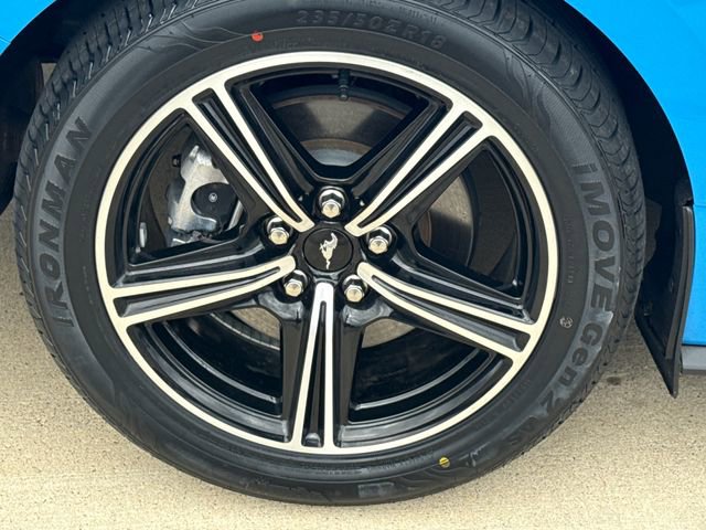 Used 2024 Ford Mustang Premium image 9