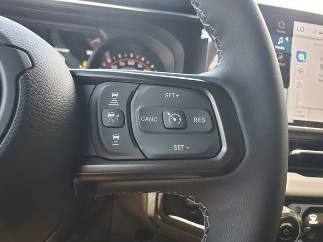 Used 2025 Jeep Wrangler Rubicon image 25