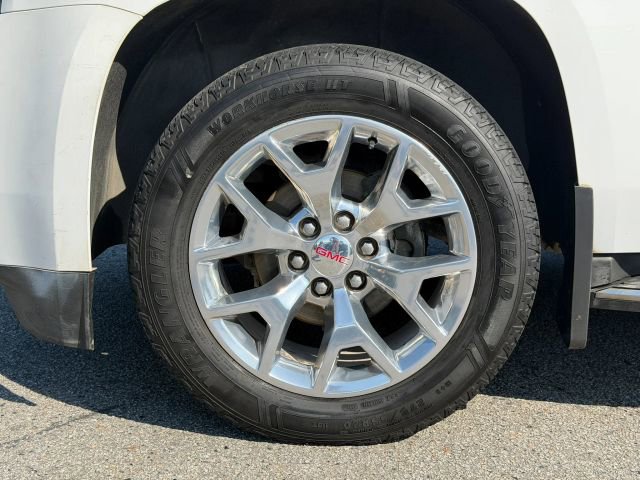 Used 2016 GMC Yukon XL SLT w/ Open Road Package AWD/4WD image 19