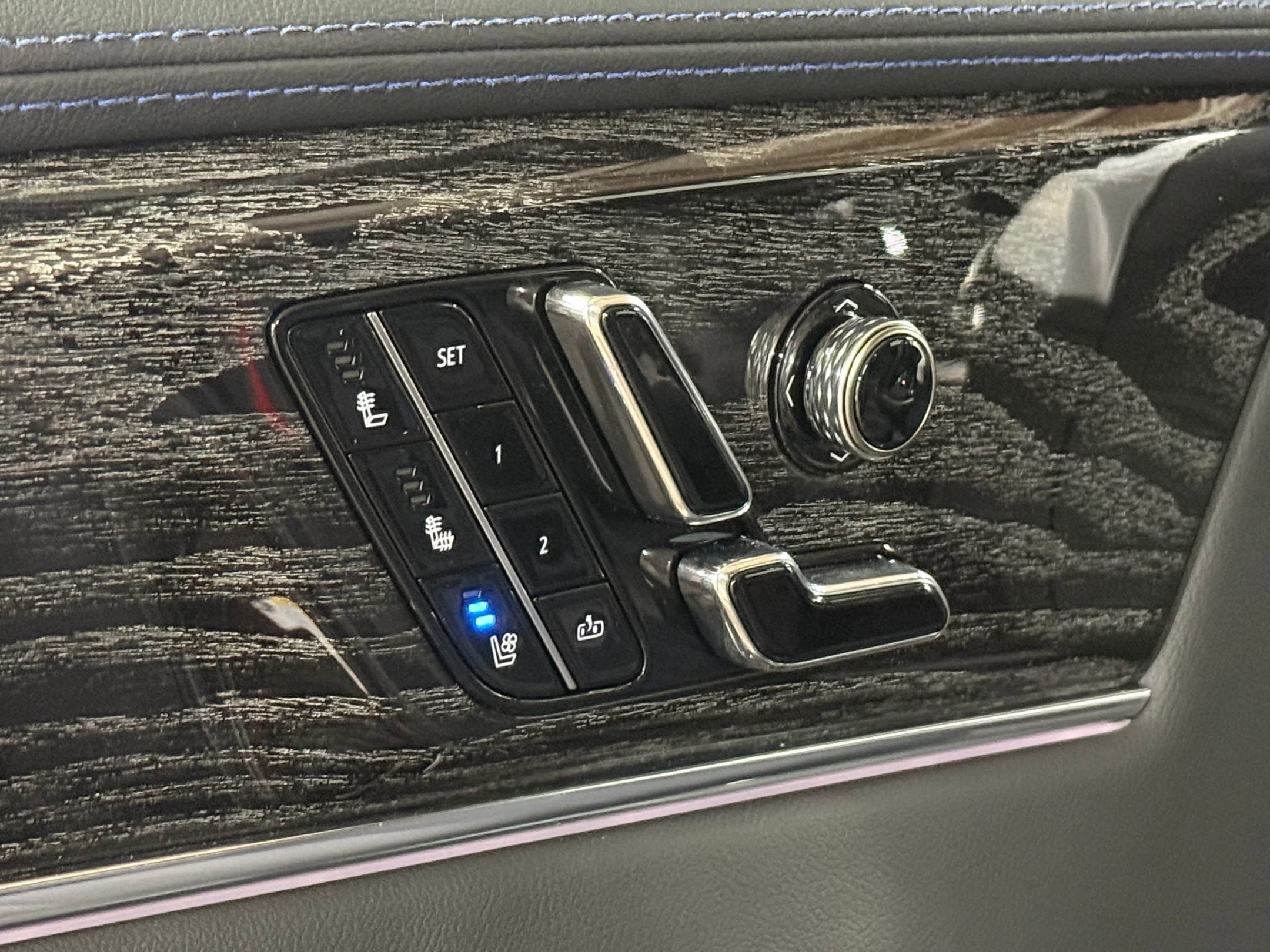 New 2026 Cadillac Escalade IQ Sport 1 w/ LPO, Floor Liner Package image 15