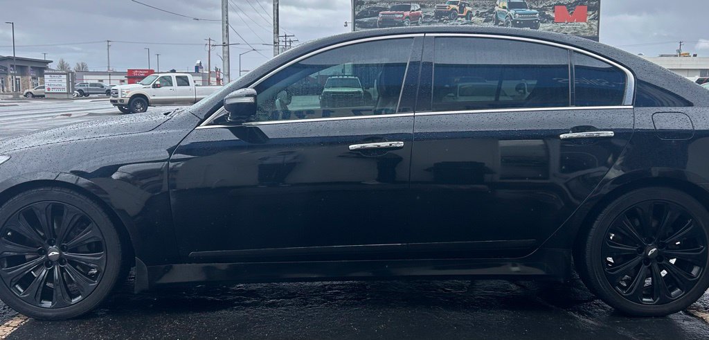Used 2014 Hyundai Genesis 5.0 R-Spec RWD image 4