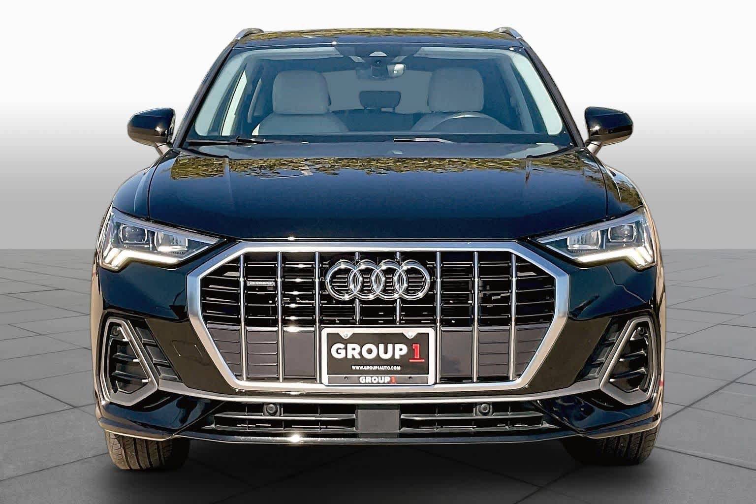 Used 2023 Audi Q3 2.0T Premium w/ Convenience Package AWD/4WD image 4