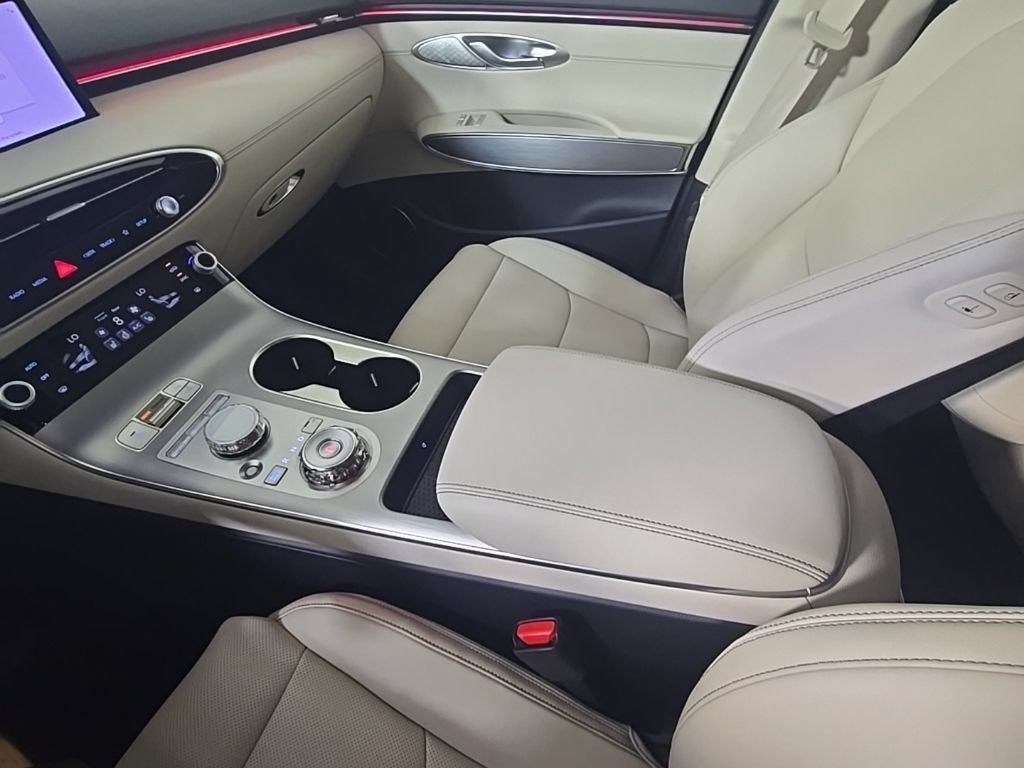 New 2027 Genesis GV70 2.5T Select AWD/4WD image 24