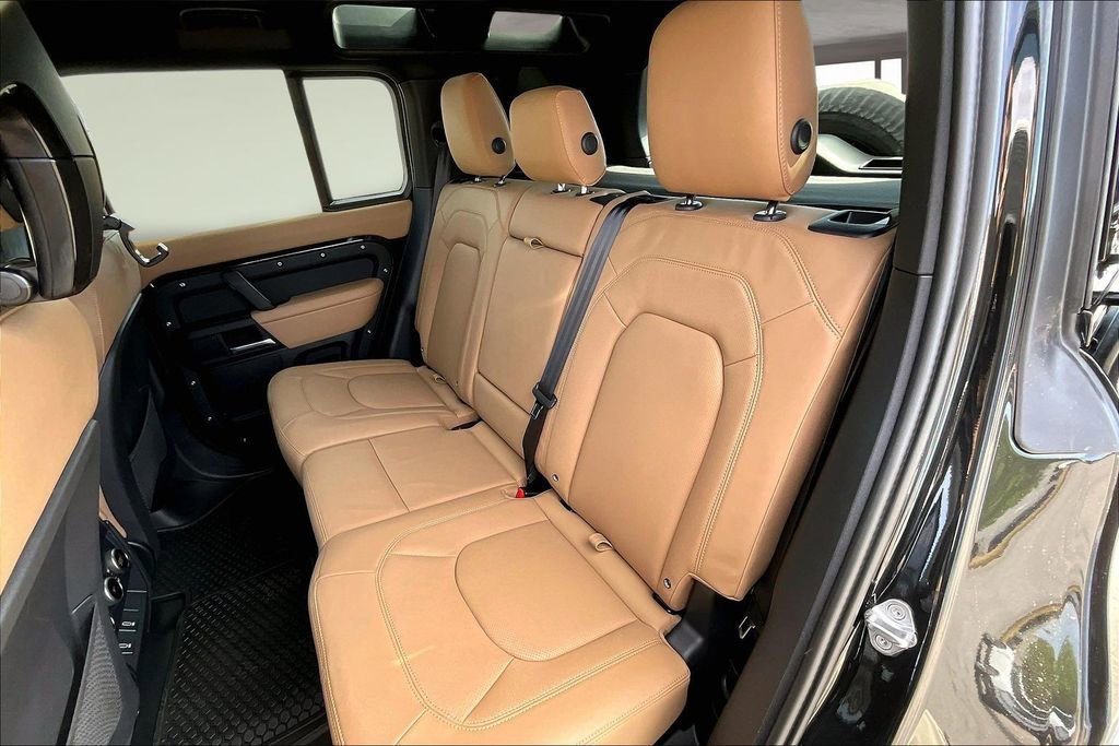 New 2026 Land Rover Defender 110 X-Dynamic SE AWD/4WD image 10