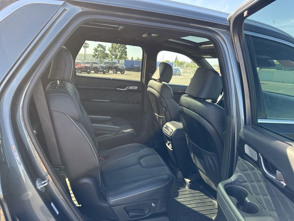 Used 2022 Hyundai Palisade Calligraphy image 11