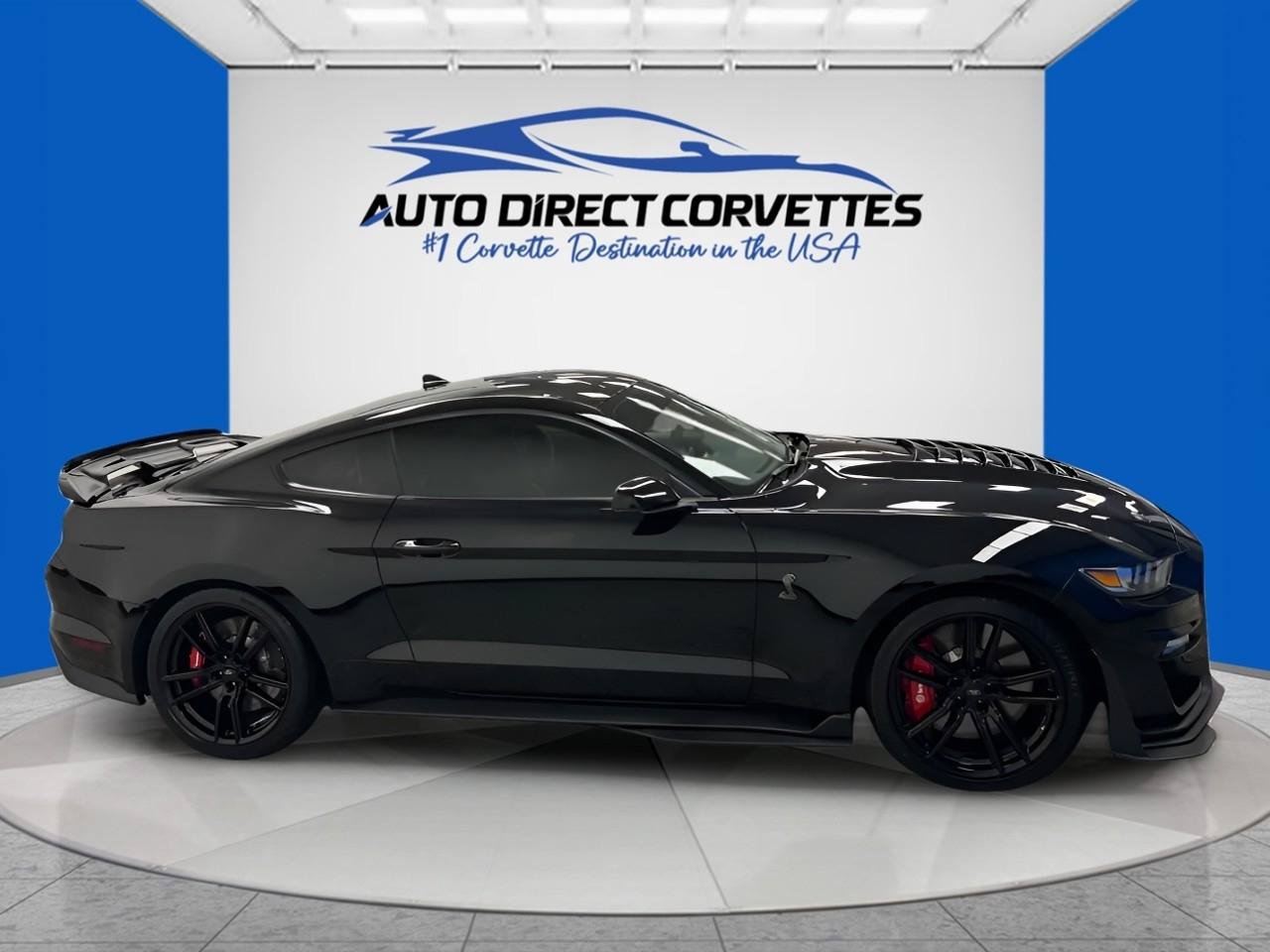 Used 2020 Ford Mustang Shelby GT500 w/ Technology Package RWD image 6