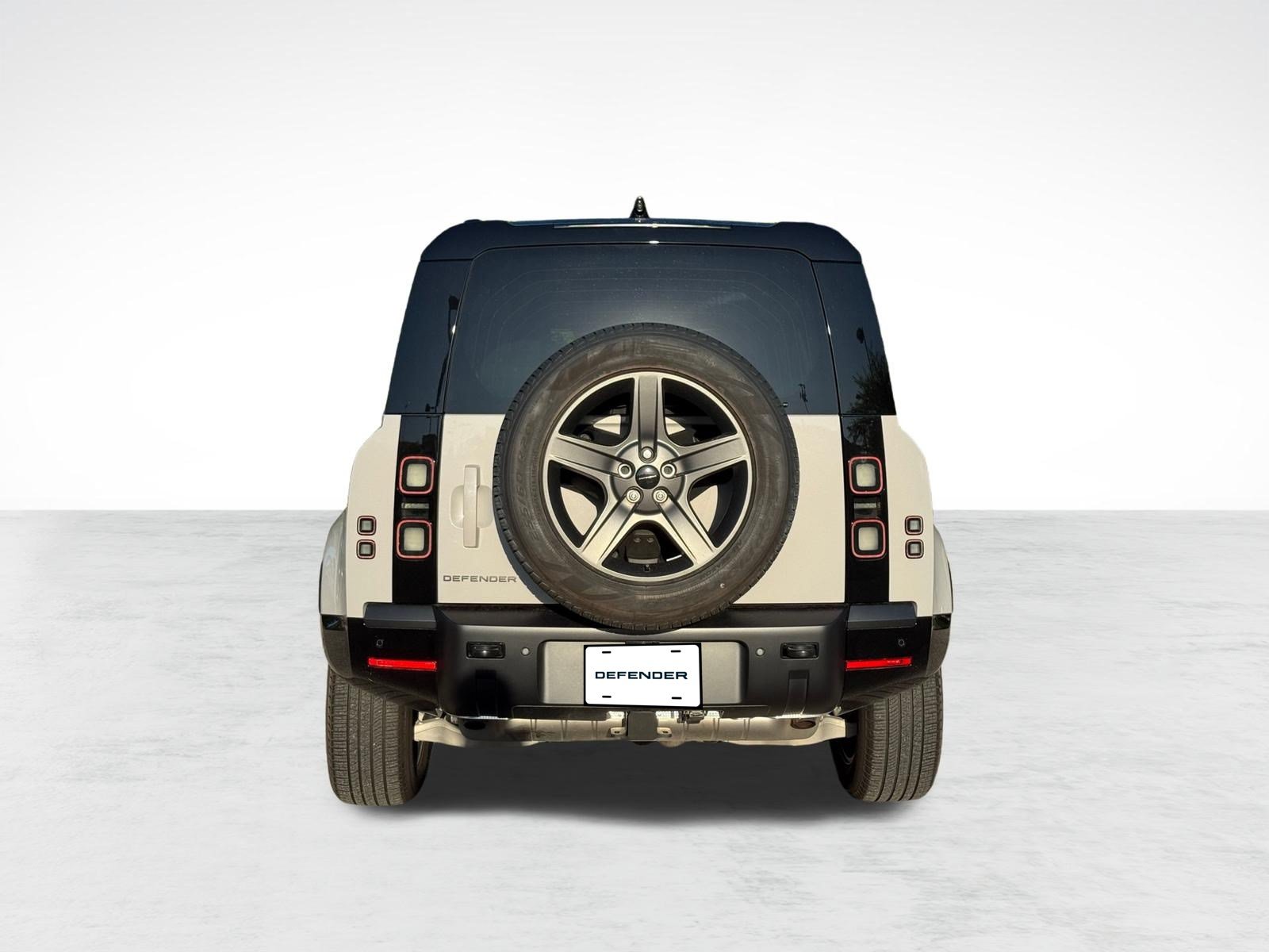 Used 2026 Land Rover Defender 110 X-Dynamic SE AWD/4WD image 10
