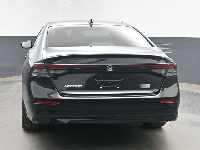 Used 2023 Honda Accord Touring image 9