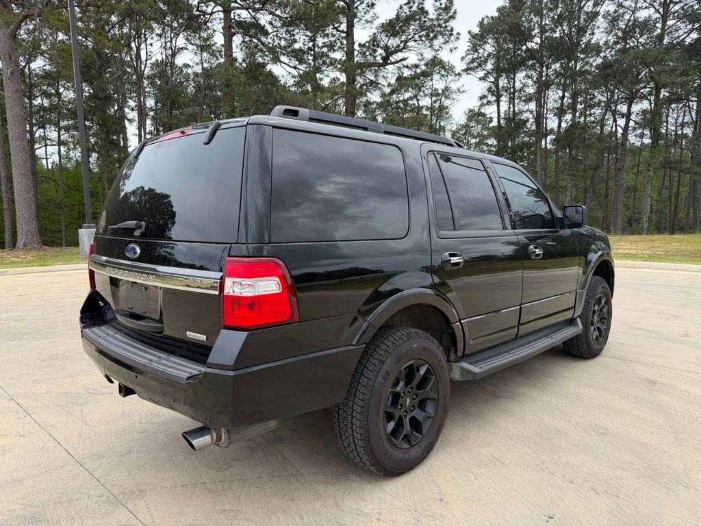 Used 2017 Ford Expedition XLT image 5