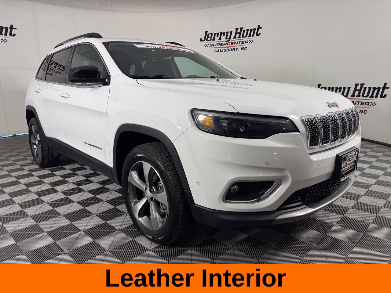 Used 2022 Jeep Cherokee Limited w/ Mopar Interior Package AWD/4WD image 6