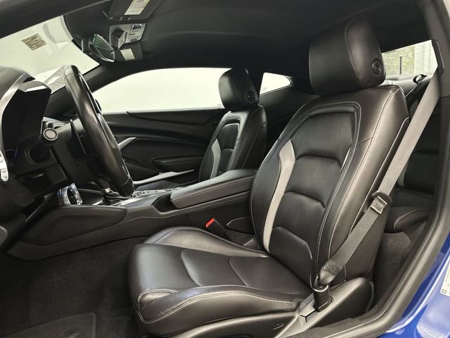 Used 2020 Chevrolet Camaro LT RWD image 16