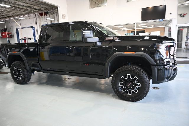 New 2026 GMC Sierra 2500 AT4X w/ LPO, Black Badging Package AWD/4WD image 12