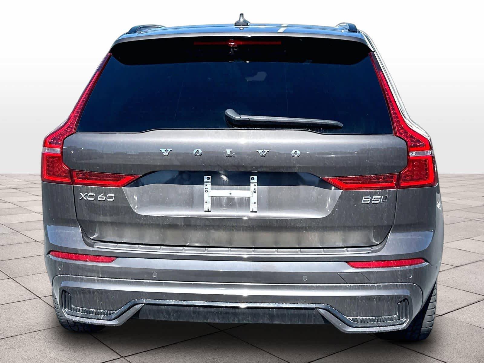 Used 2022 Volvo XC60 B5 R-Design w/ Advanced Package AWD/4WD image 8