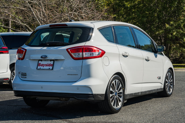 Used 2017 Ford C-MAX Energi Titanium FWD image 6