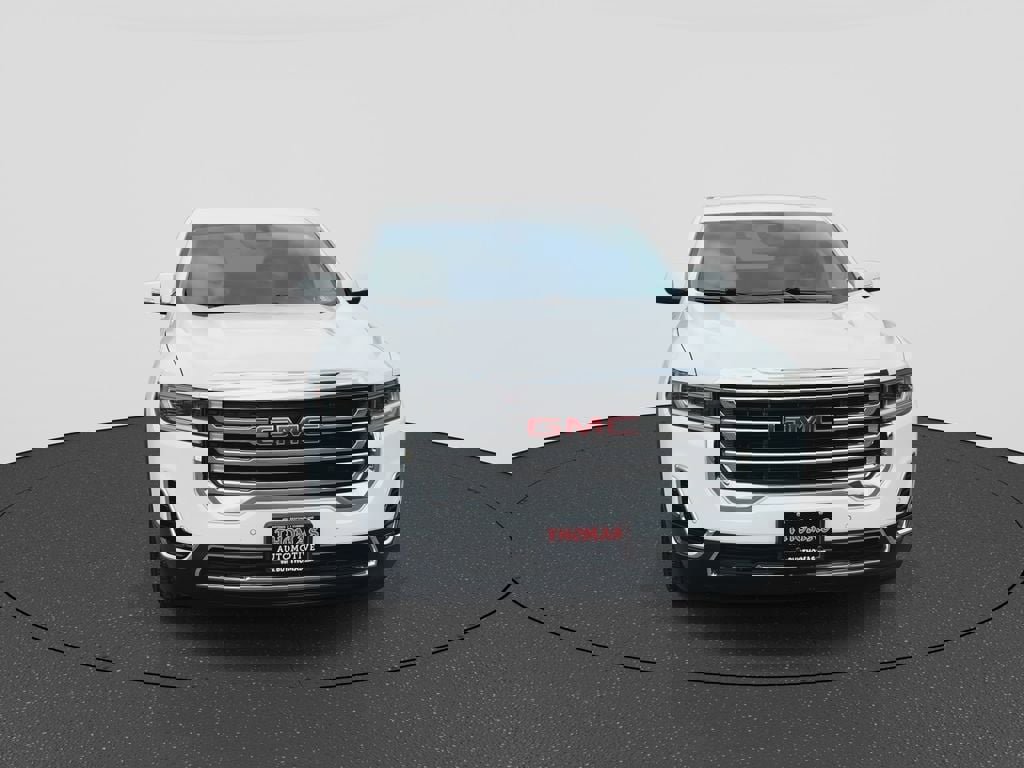 Used 2022 GMC Acadia SLE w/ LPO, Floor Liner Package image 3