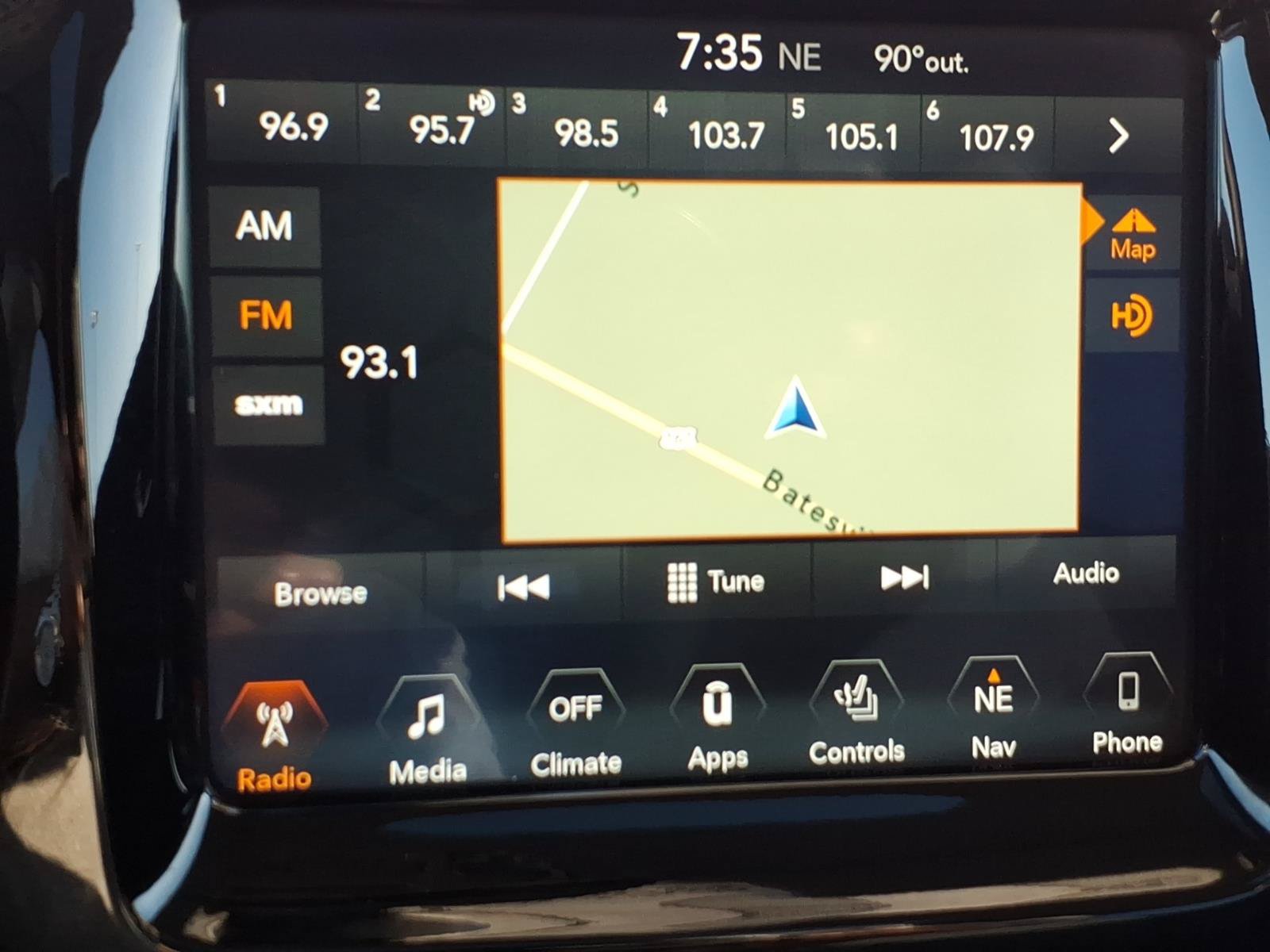 Used 2018 Jeep Compass Limited w/ Navigation Group AWD/4WD image 20