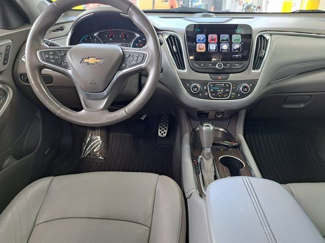 Used 2016 Chevrolet Malibu Premier w/ Driver Confidence Package FWD image 29