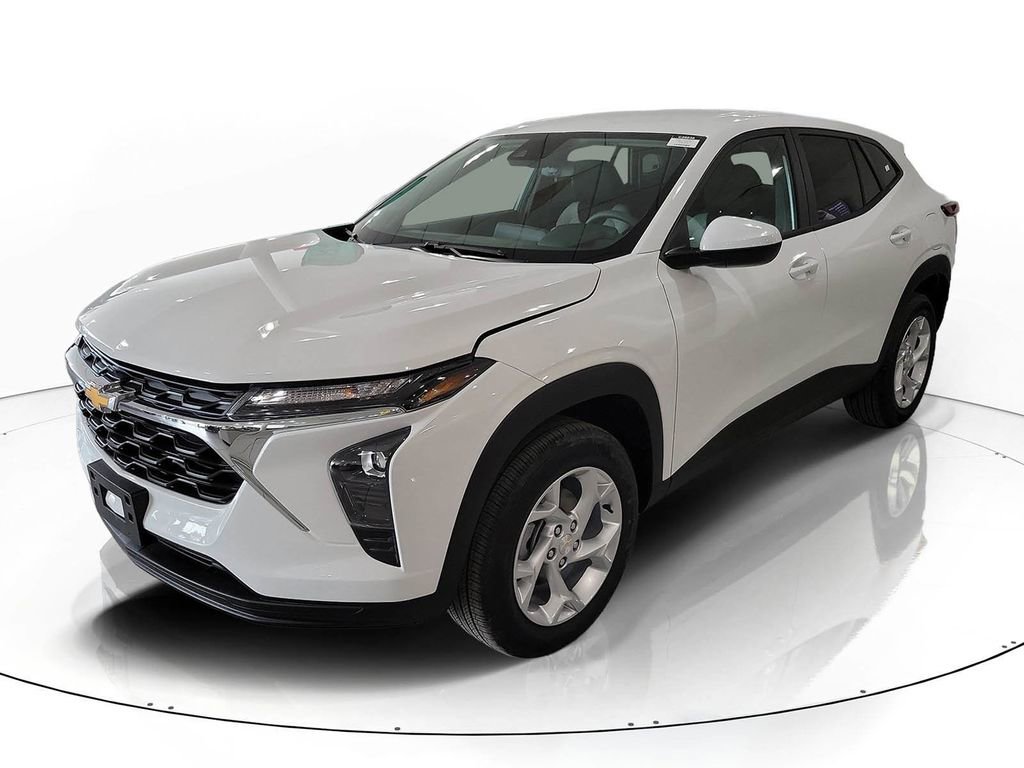 New 2026 Chevrolet Trax LS w/ LS Convenience Package image 2