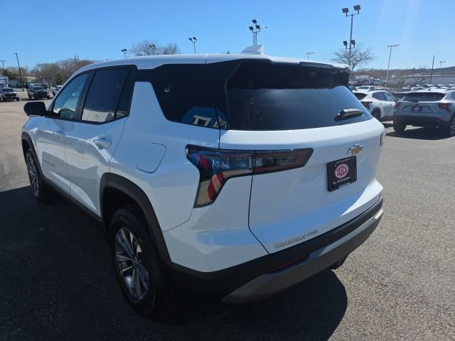 New 2026 Chevrolet Equinox LT image 4