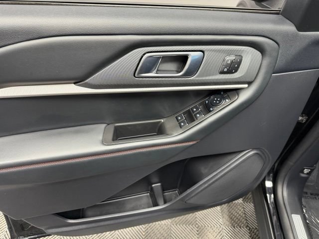 Used 2025 Ford Explorer ST-Line w/ Premium Package AWD/4WD image 15