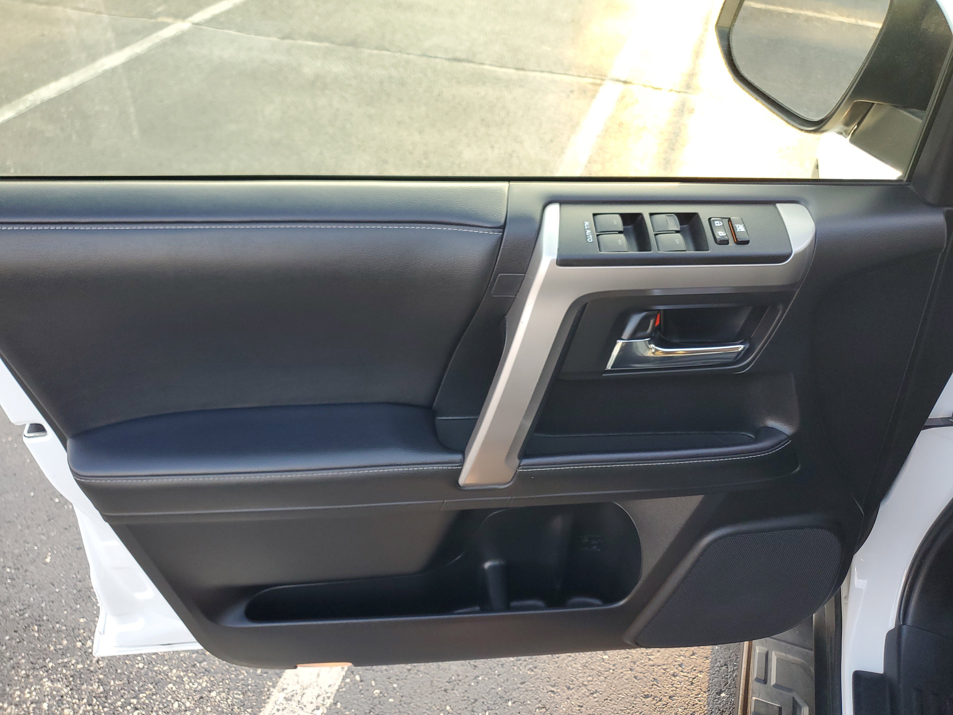 Certified 2024 Toyota 4Runner SR5 Premium image 17