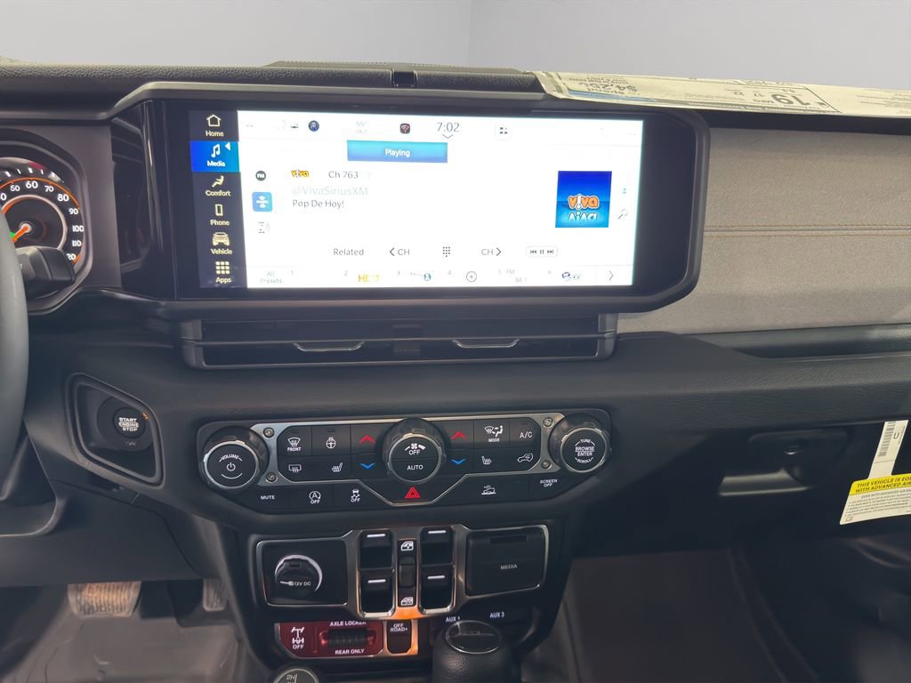 New 2025 Jeep Gladiator Sport AWD/4WD image 28