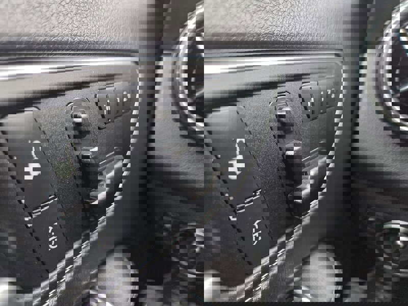 Used 2017 Mercedes-Benz GLA 250 image 14