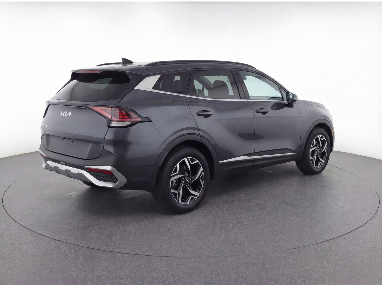 Used 2025 Kia Sportage LX image 9