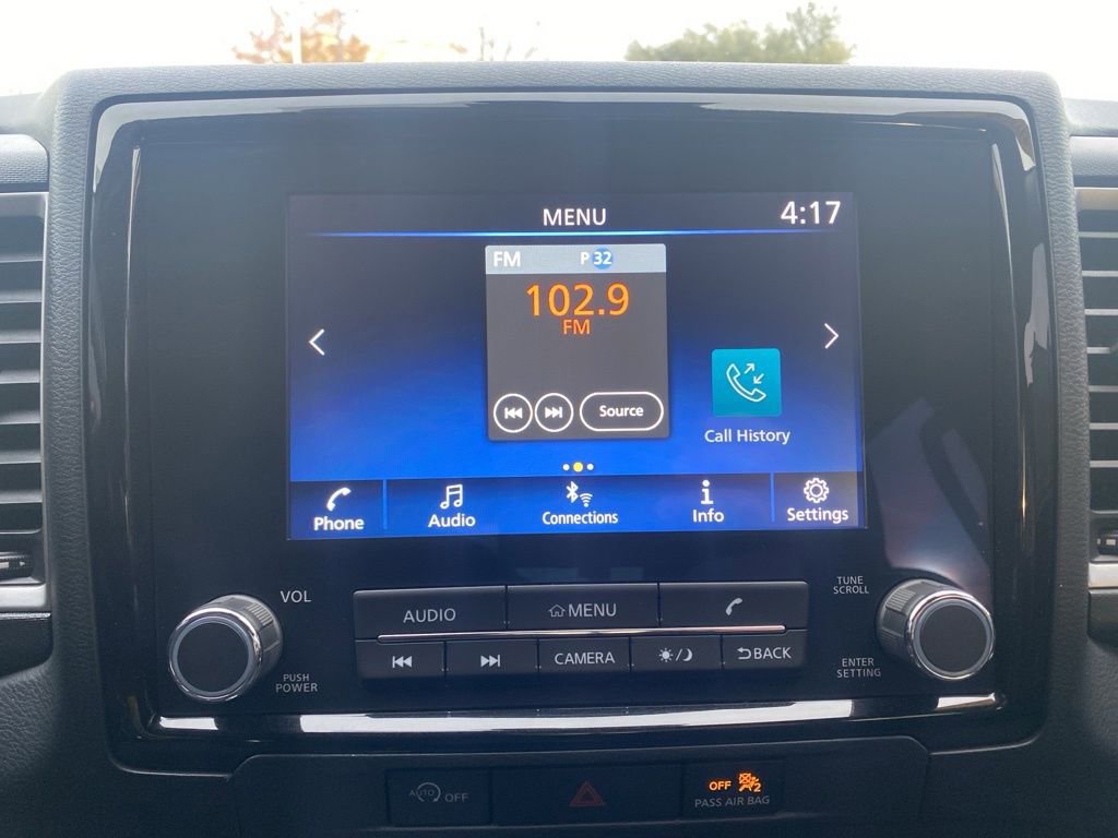 Used 2023 Nissan Frontier SV image 23