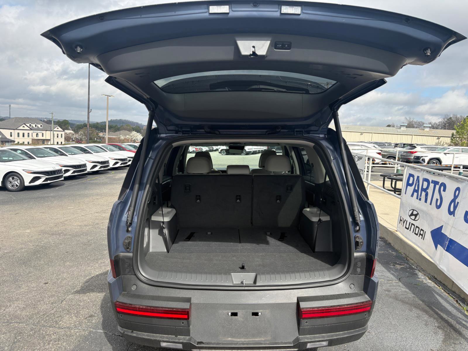 Used 2025 Hyundai Santa Fe SEL image 9