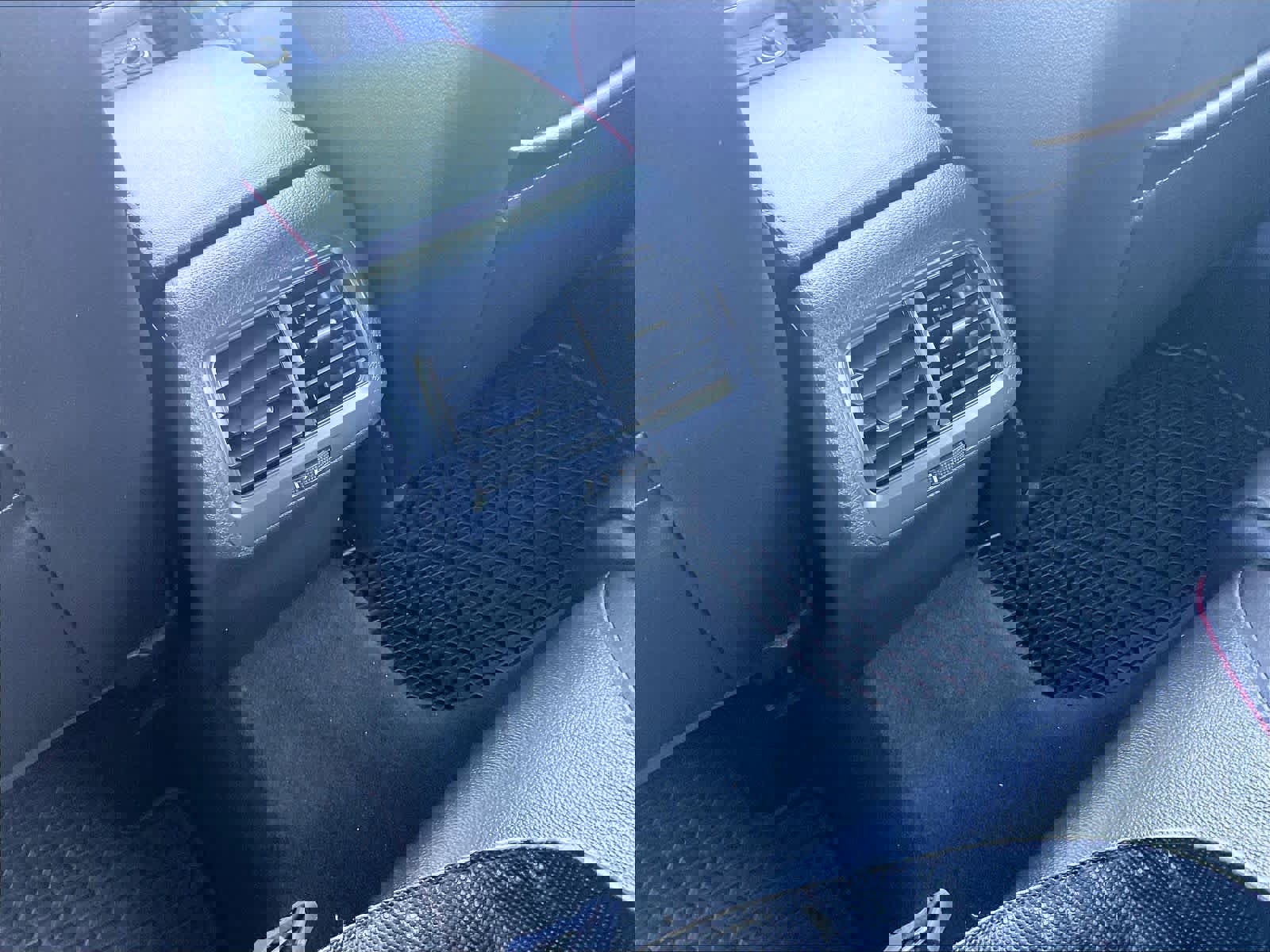 Used 2017 Volkswagen GTI SE image 25