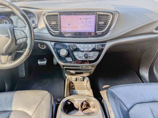 Used 2021 Chrysler Pacifica Touring-L w/ Premium & Safety Sphere Group FWD image 10