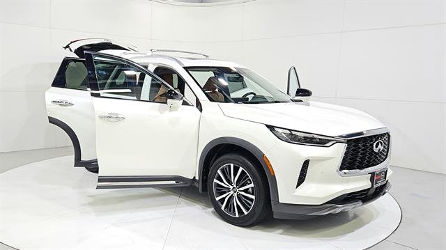 Used 2023 INFINITI QX60 Sensory w/ Vision Package AWD/4WD image 29