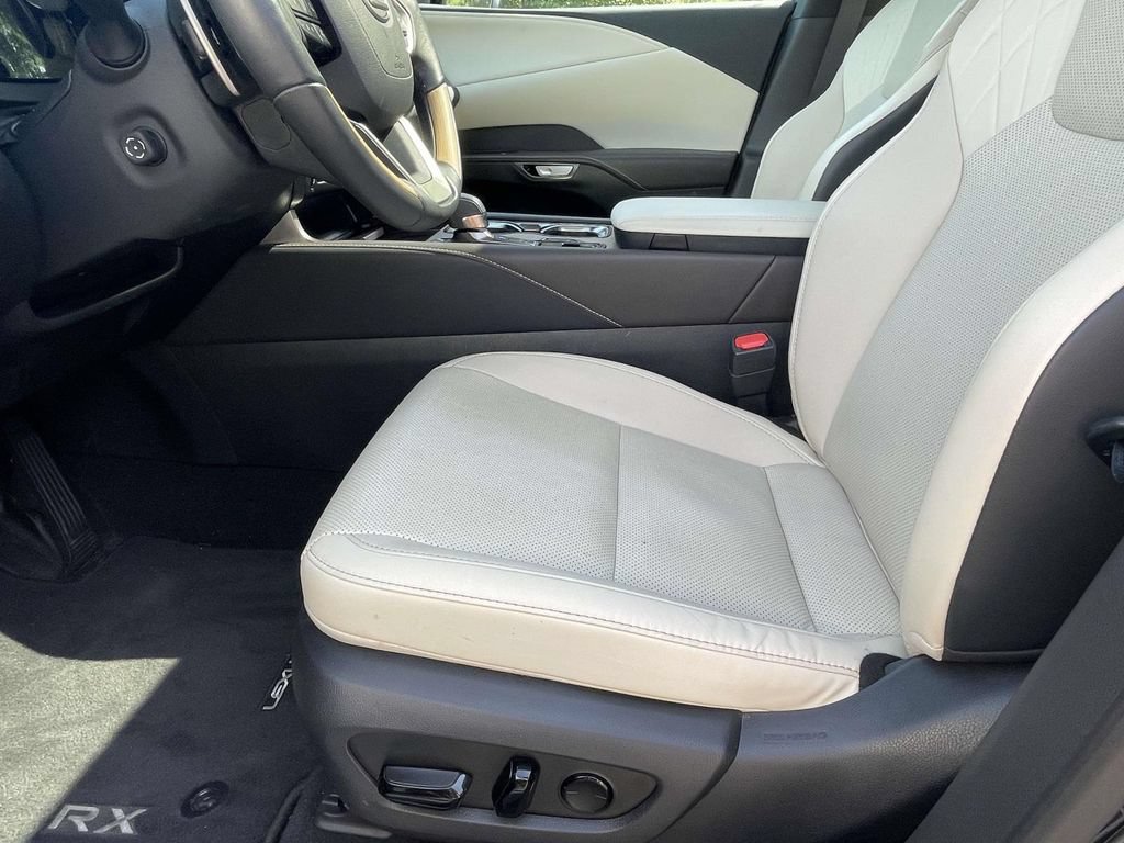 Used 2024 Lexus RX 350 Premium w/ Accessory Package (Z1) AWD/4WD image 9