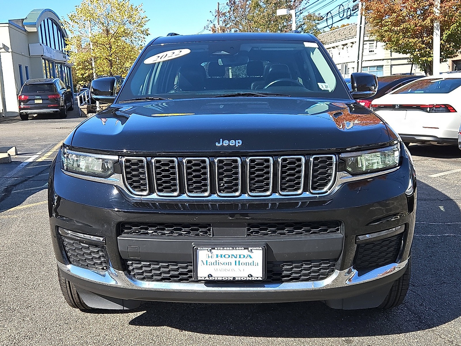 Used 2022 Jeep Grand Cherokee L Limited image 2