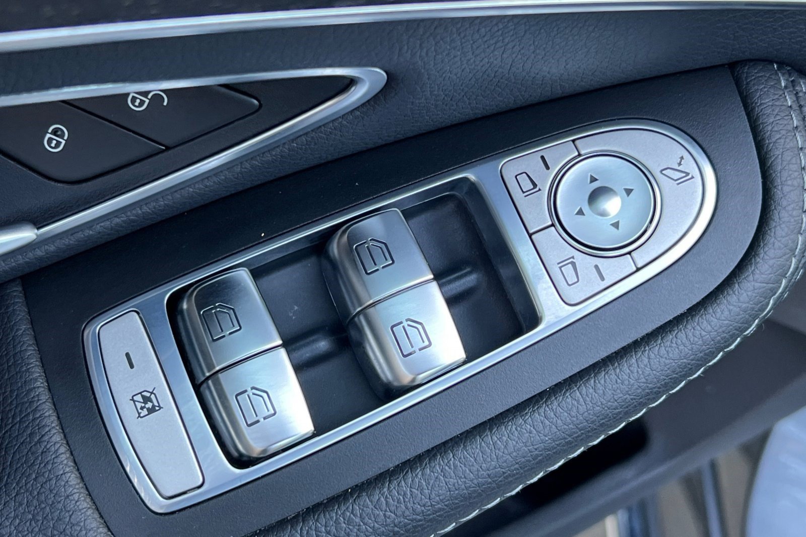 Certified 2019 Mercedes-Benz C 300 Sedan image 13