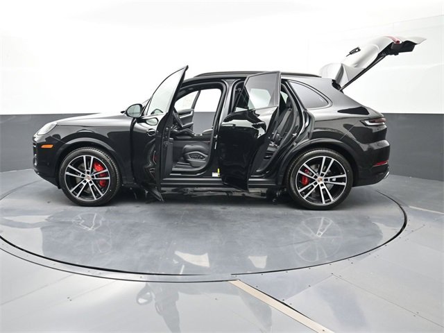 New 2026 Porsche Cayenne S image 29