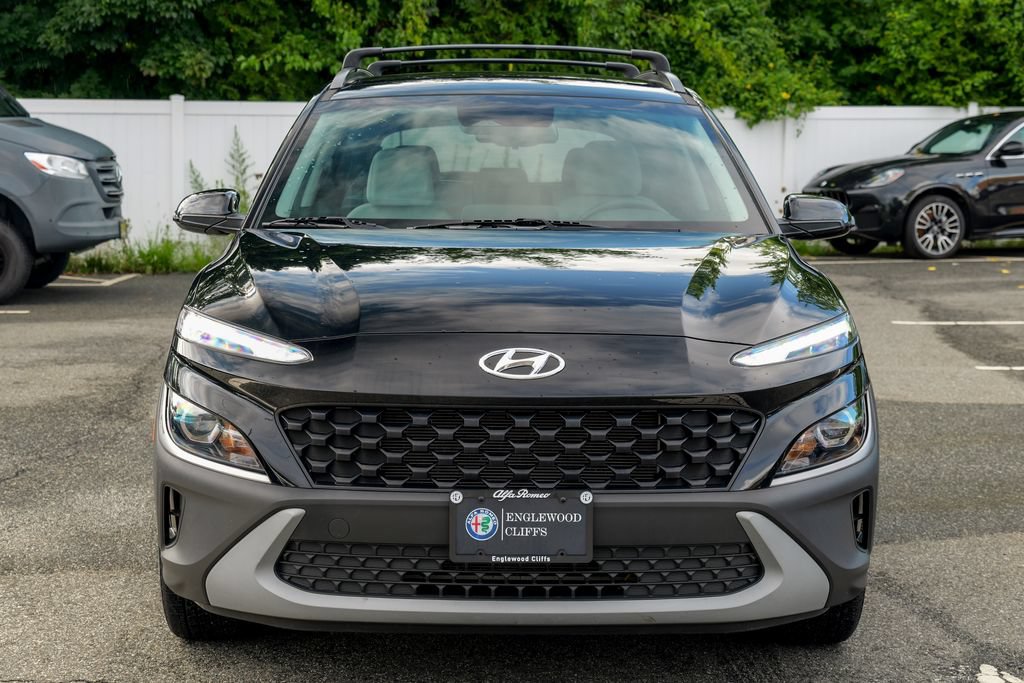 Used 2023 Hyundai Kona SEL AWD/4WD image 2