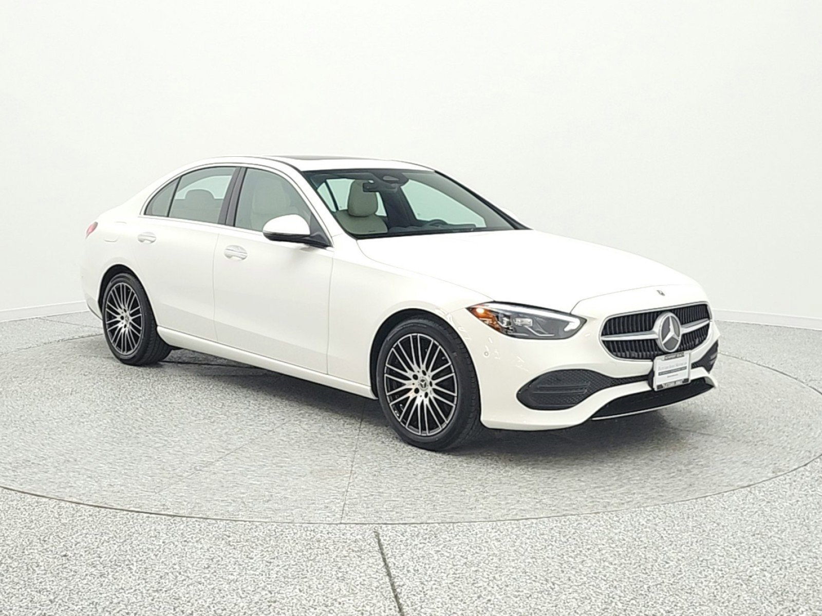 Used 2023 Mercedes-Benz C 300 Sedan image 3
