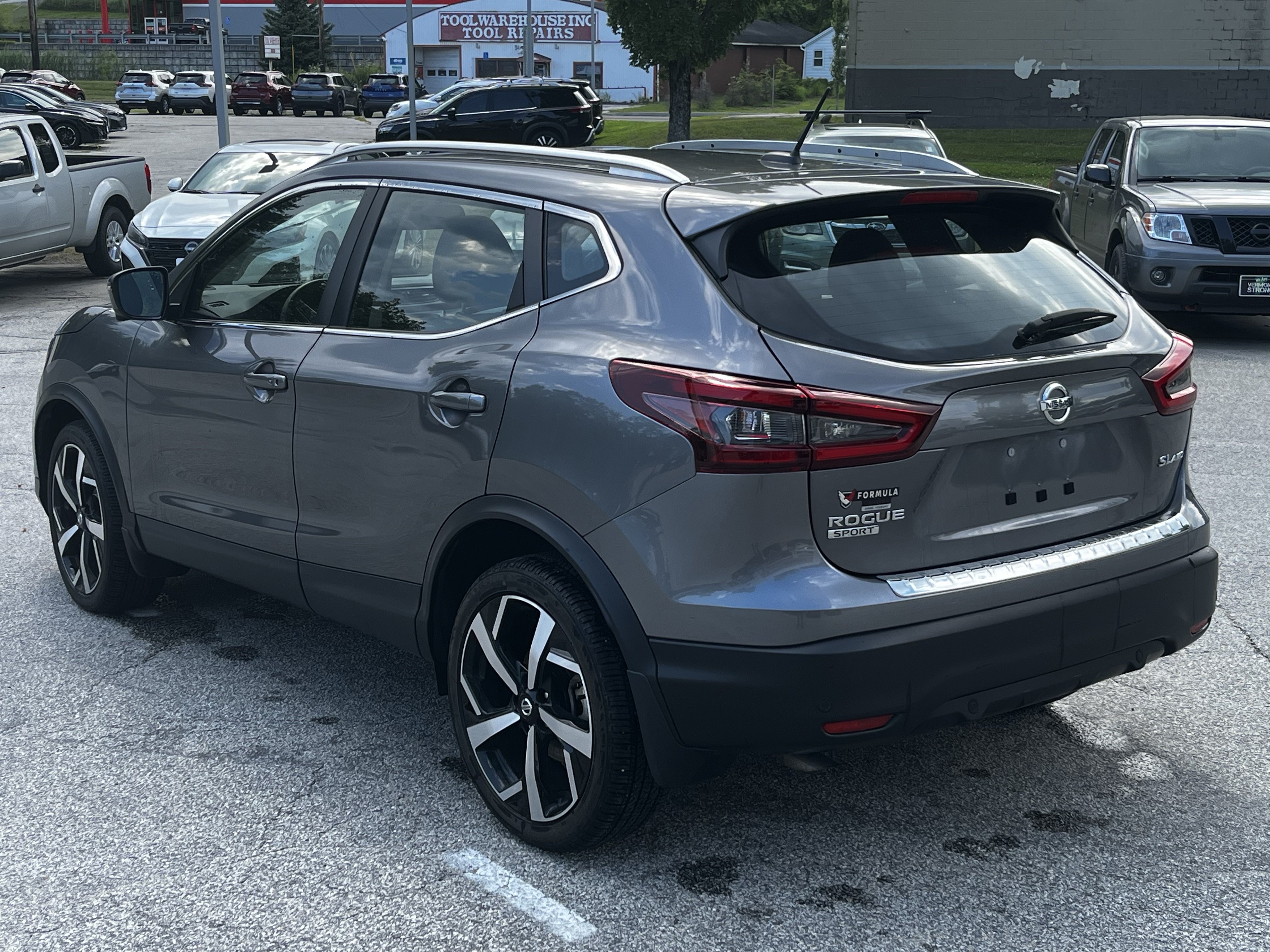 Used 2022 Nissan Rogue Sport SL w/ Premium Package AWD/4WD image 5