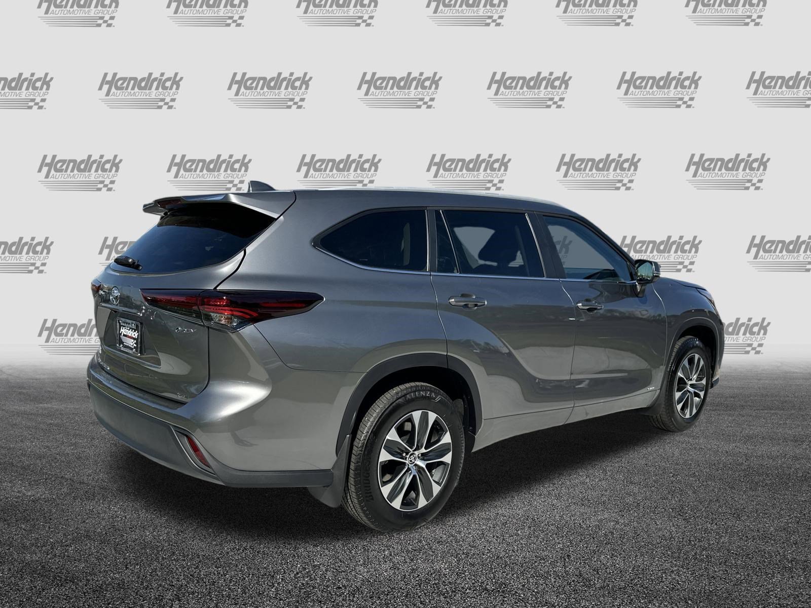 Certified 2026 Toyota Highlander XLE image 10