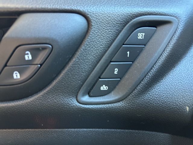 Used 2023 GMC Acadia Denali w/ Denali Technology Package image 19