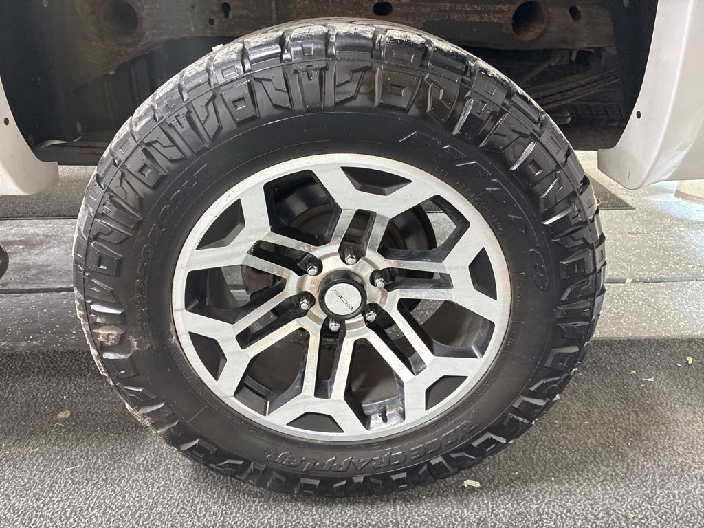 Used 2017 Chevrolet Silverado 1500 LT w/ All Star Edition image 9