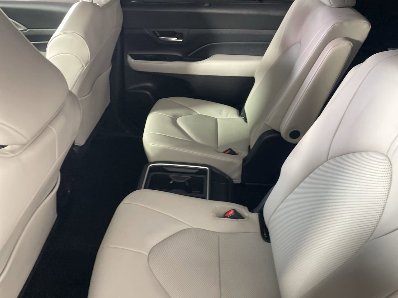 Used 2025 Toyota Grand Highlander FWD image 22