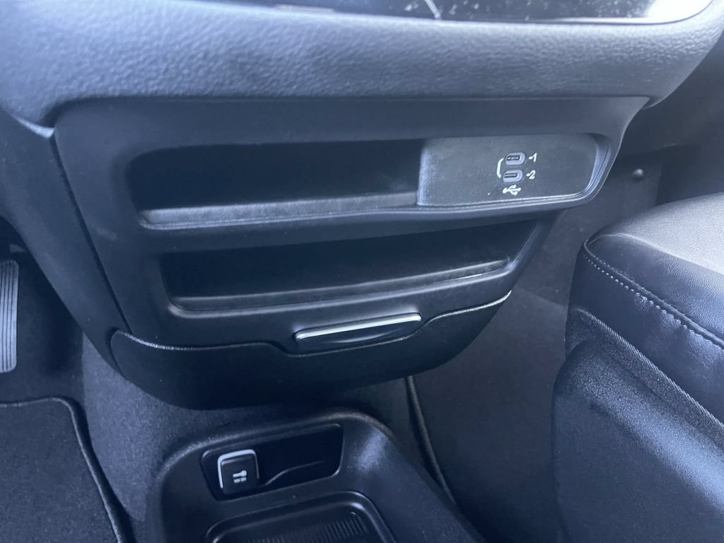 New 2026 Chrysler Pacifica Select FWD image 41