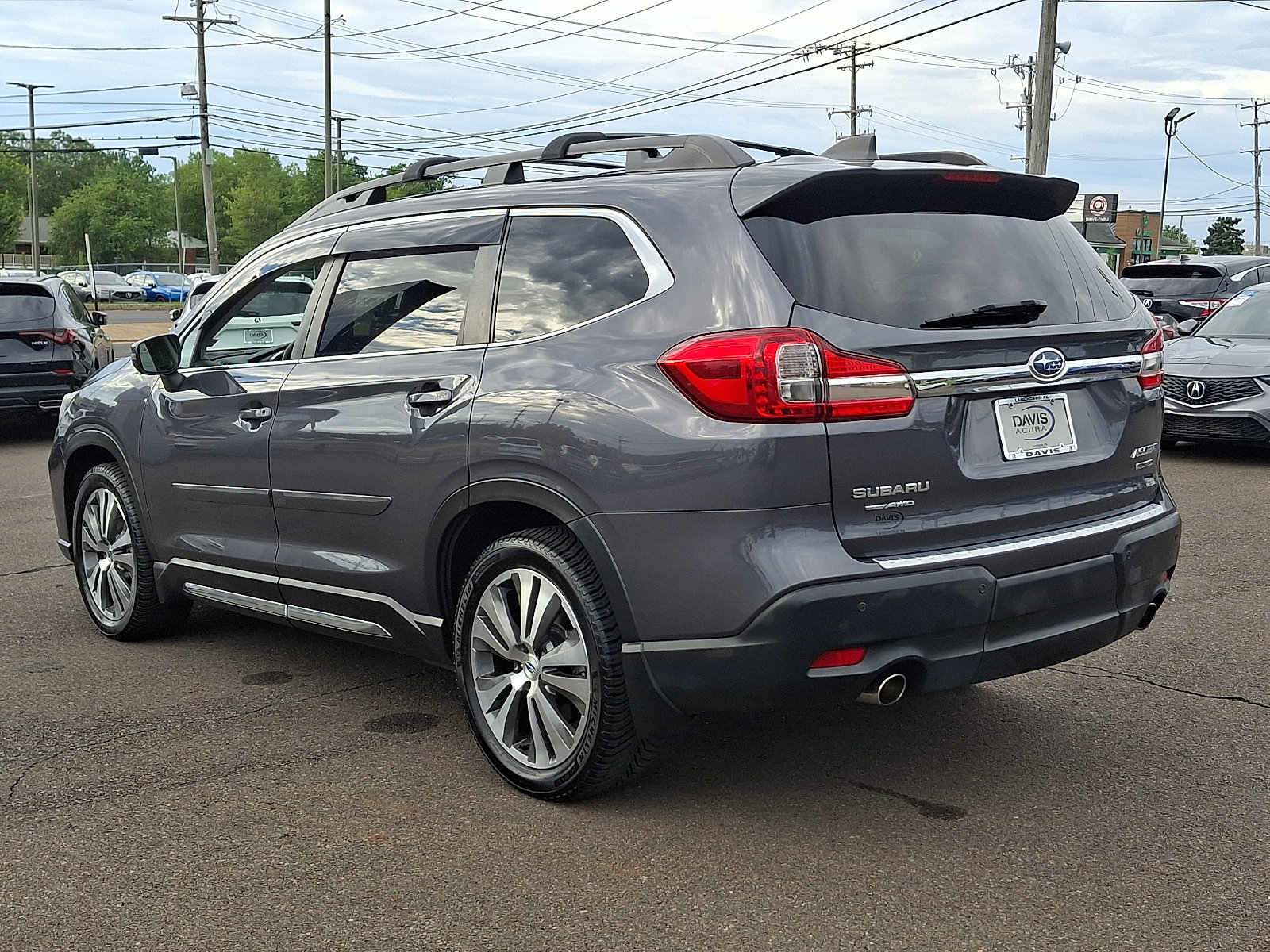 Used 2020 Subaru Ascent Limited w/ Technology Package AWD/4WD image 6
