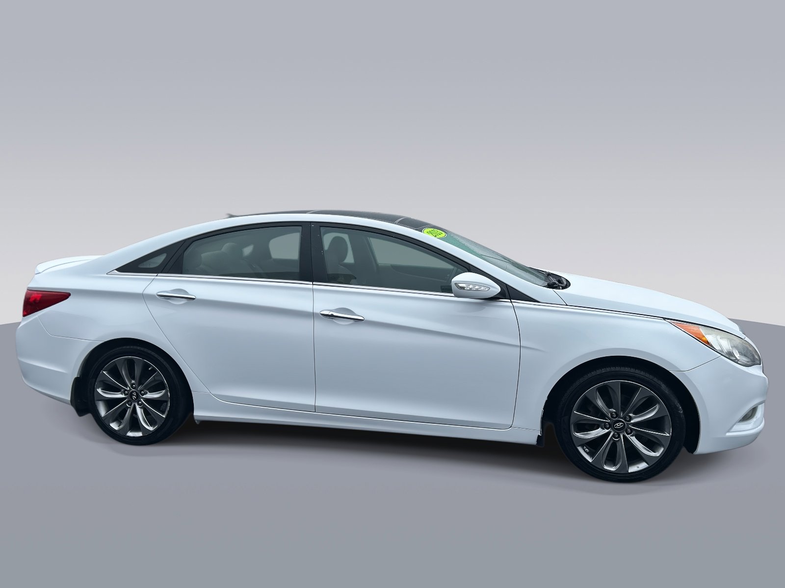 Used 2013 Hyundai Sonata Limited w/ Premium Pkg image 2