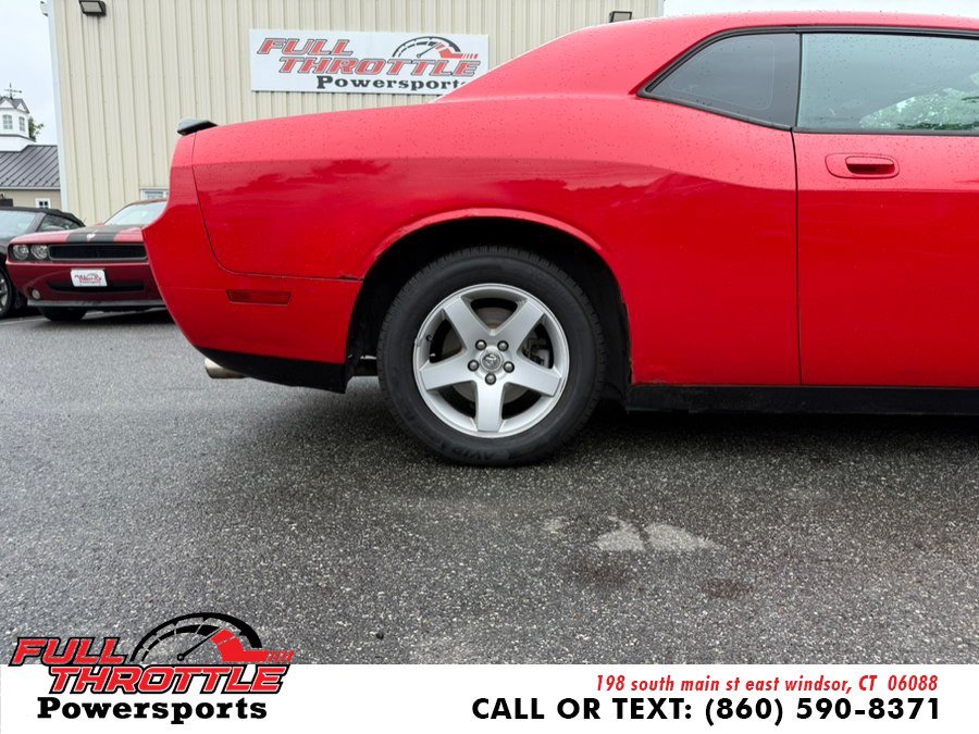 Used 2010 Dodge Challenger SE RWD image 23