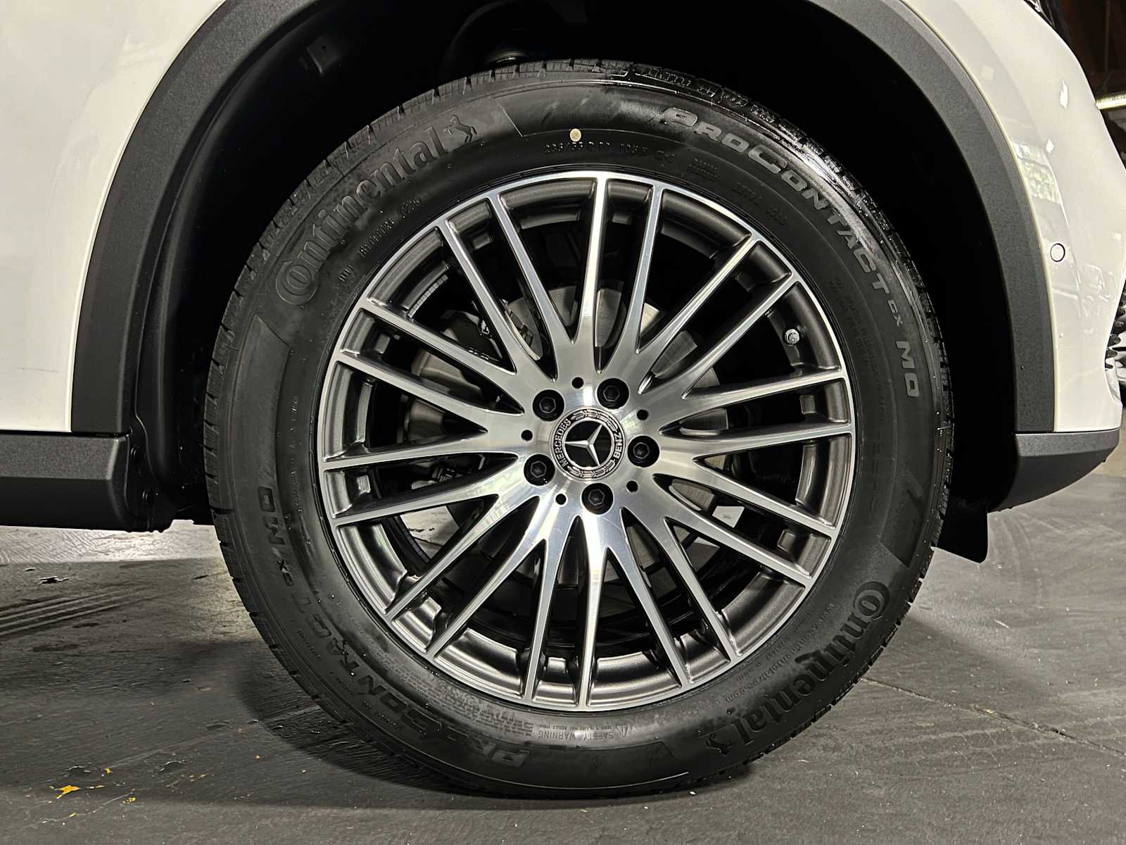 New 2025 Mercedes-Benz GLC 300 4MATIC image 9