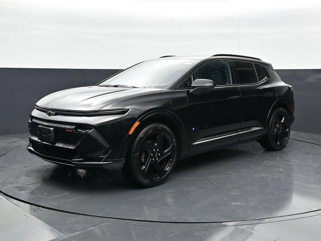 Used 2024 Chevrolet Equinox EV RS FWD image 2